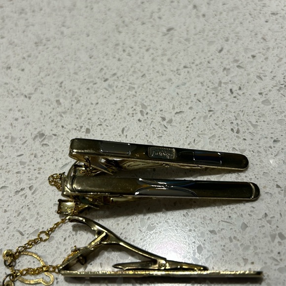 Vintage tie clips set of three - Picture 5 of 7